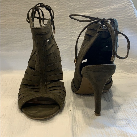 Open back open toed 3 inch heel - Picture 2 of 2